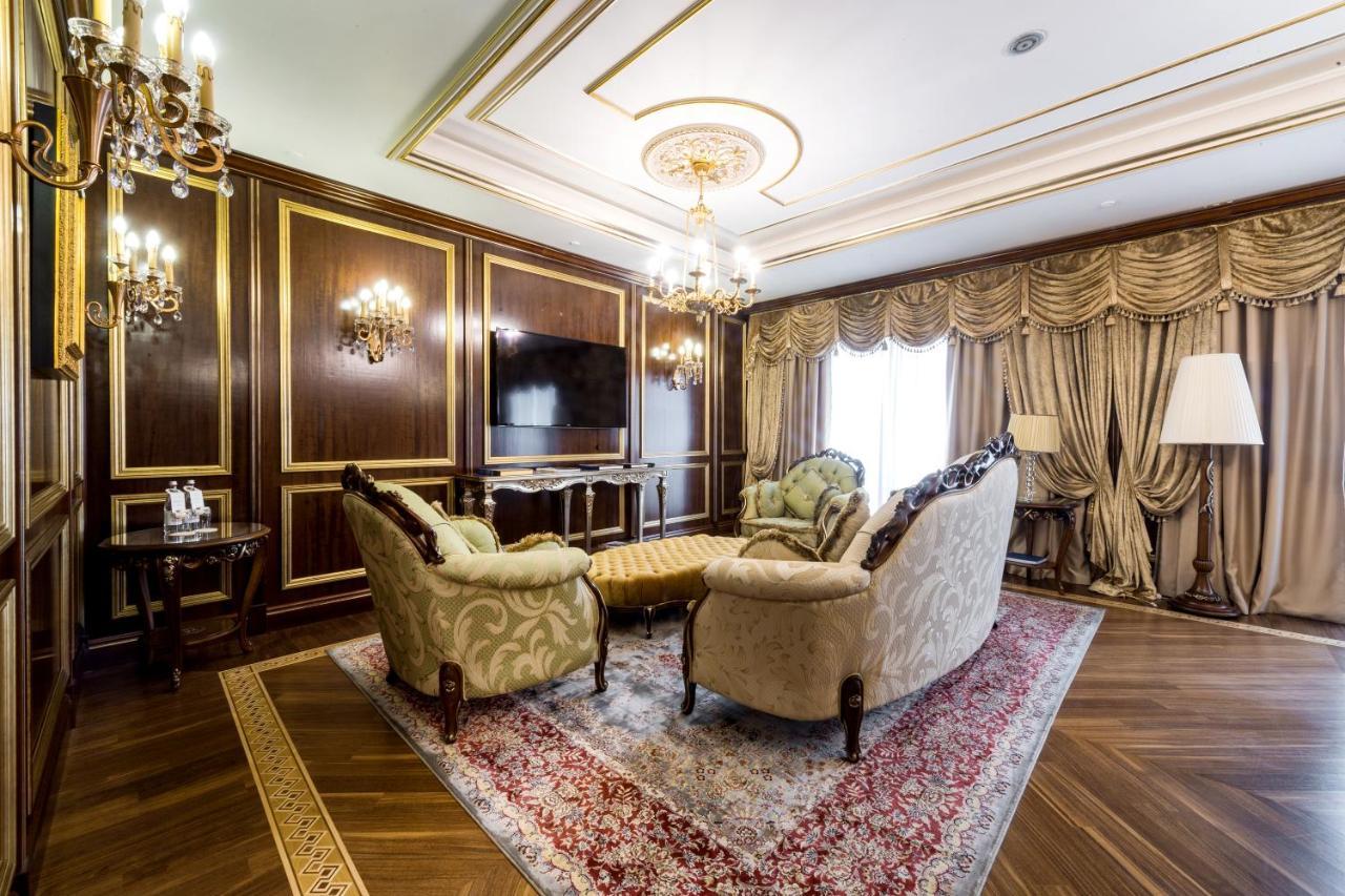 Rixos Khadisha Shymkent Hotel Екстериор снимка A living room in a luxury apartment