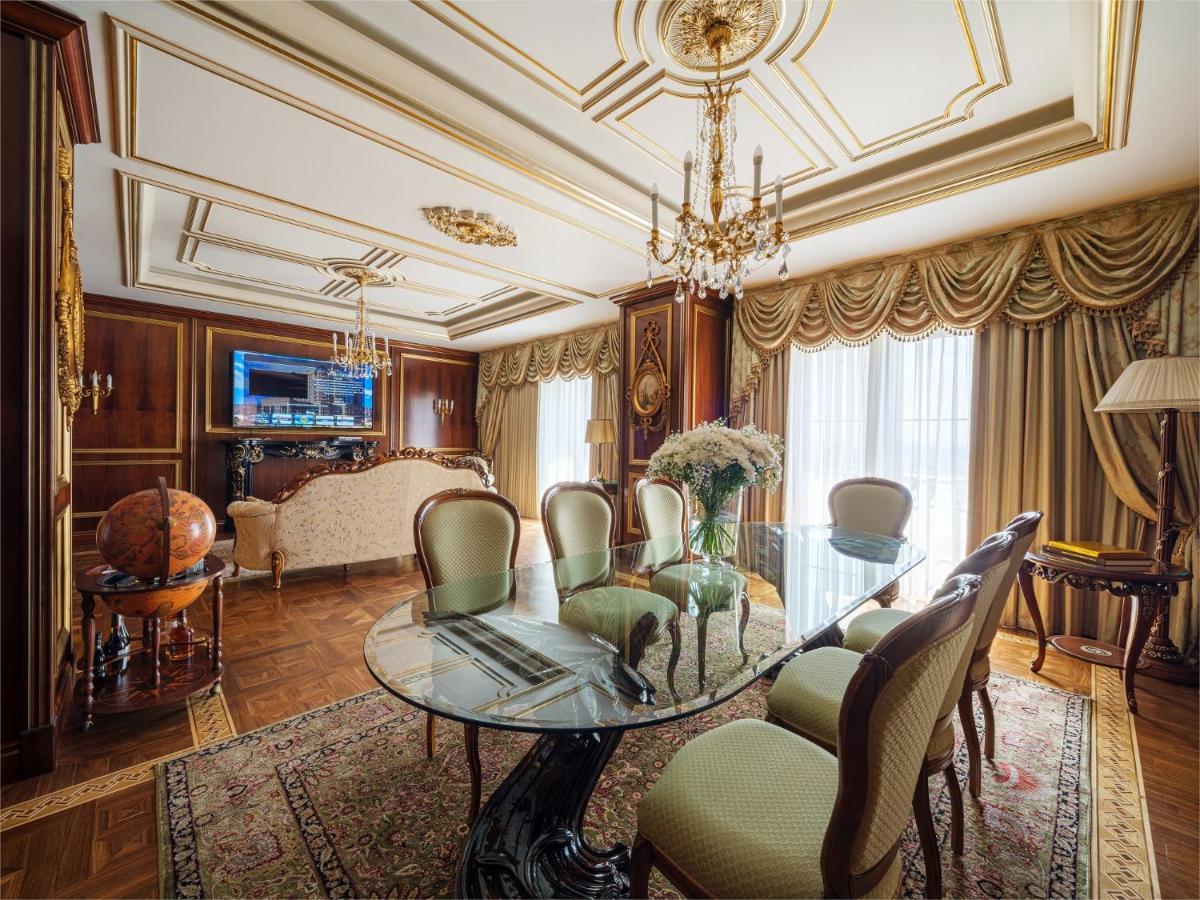 Rixos Khadisha Shymkent Hotel Екстериор снимка A suite at the hotel