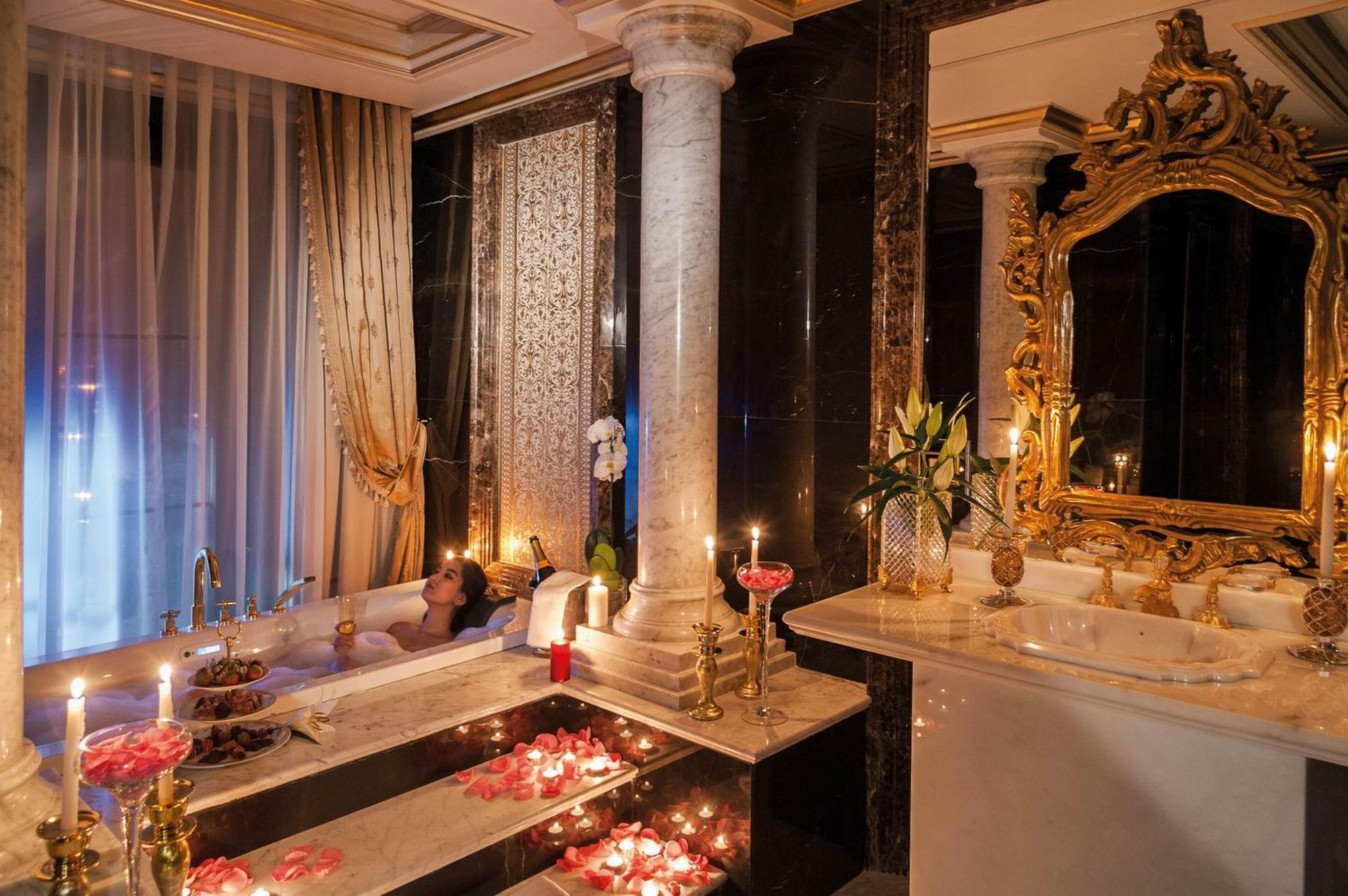 Rixos Khadisha Shymkent Hotel Екстериор снимка A Turkish bath