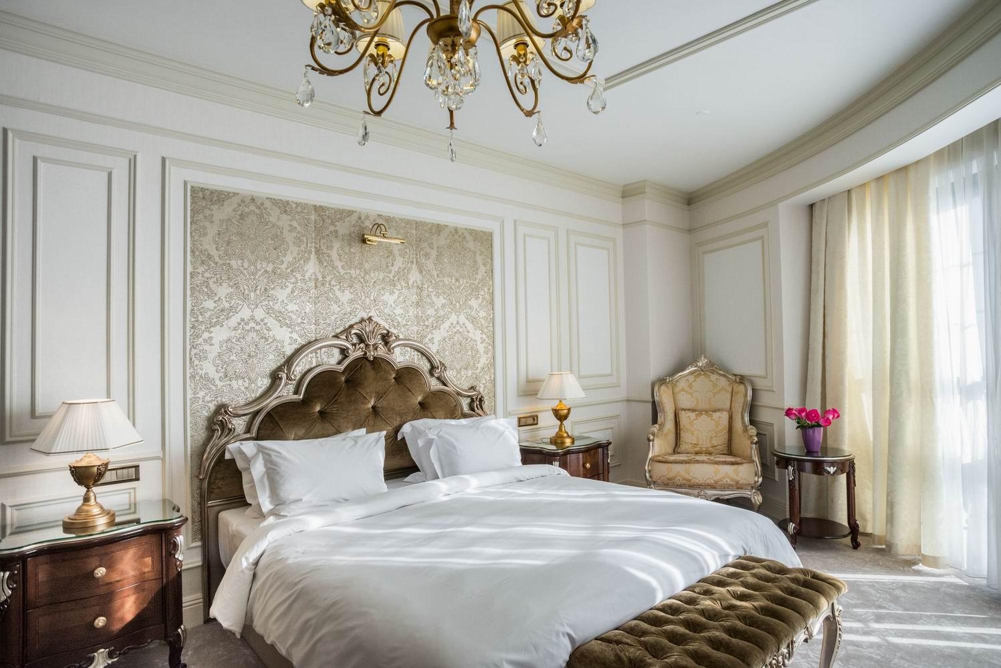 Rixos Khadisha Shymkent Hotel Екстериор снимка A bedroom at the Four Seasons Hotel